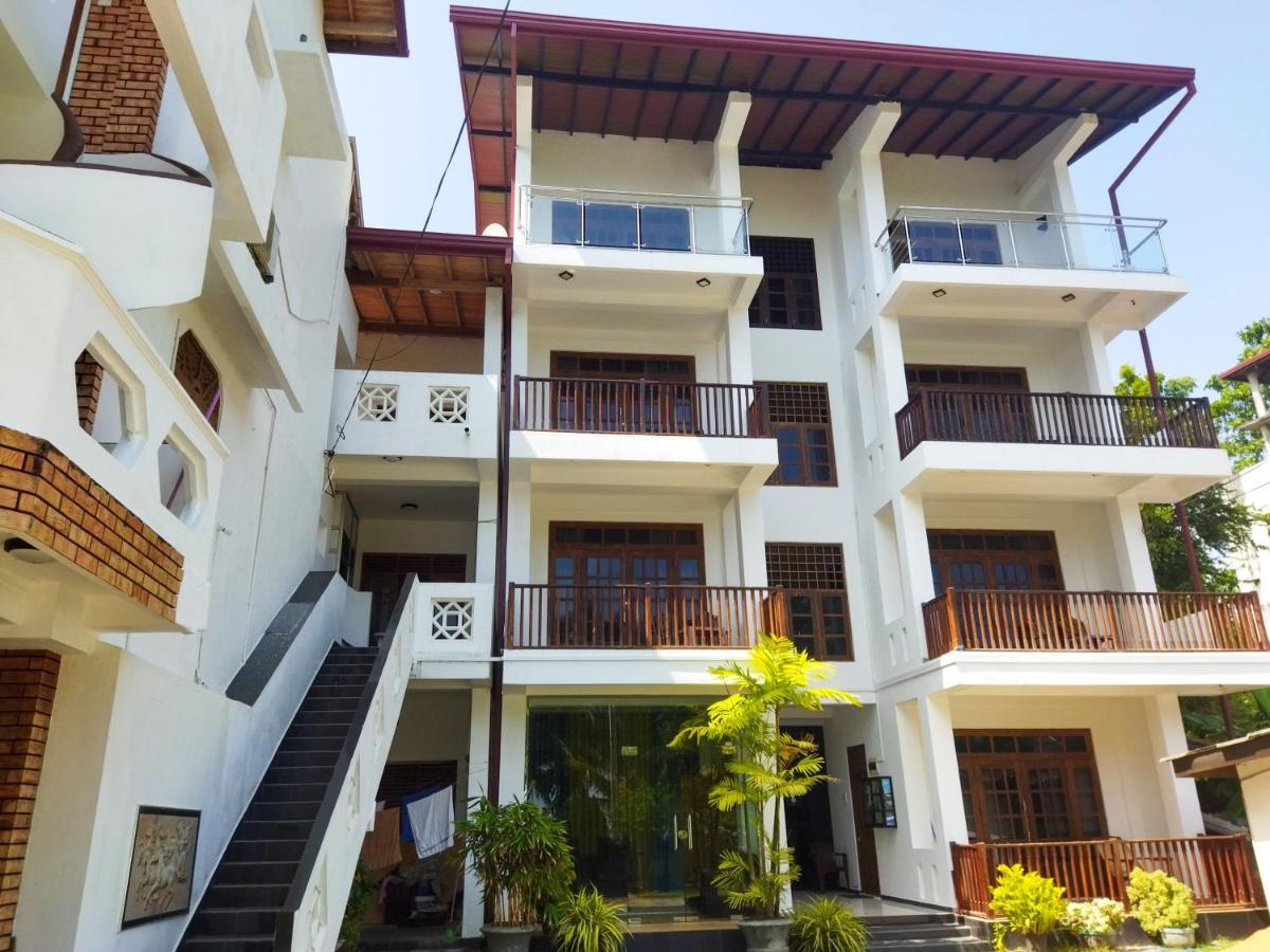 Shanika Beach Inn Tangalle Extérieur photo