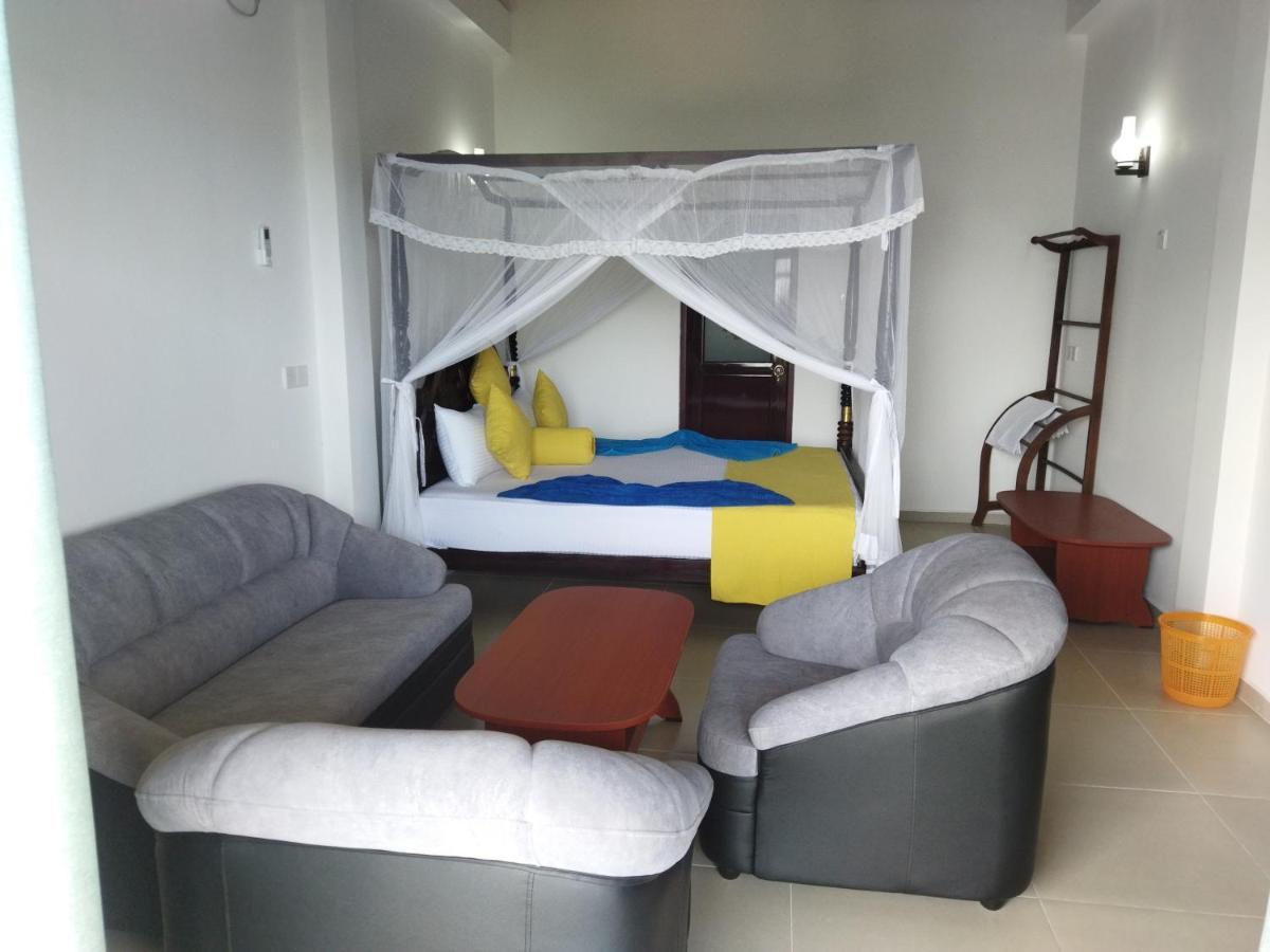 Shanika Beach Inn Tangalle Extérieur photo