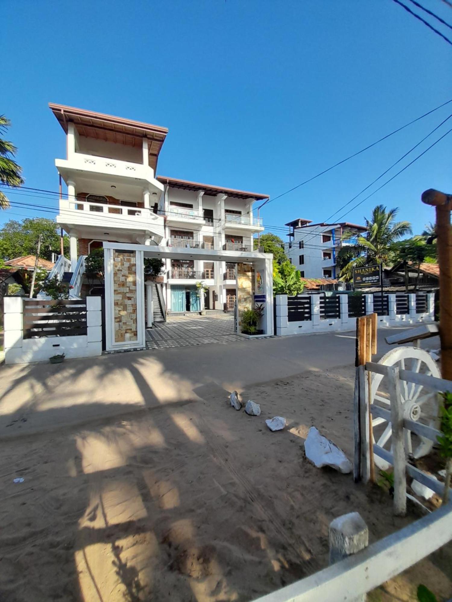 Shanika Beach Inn Tangalle Extérieur photo