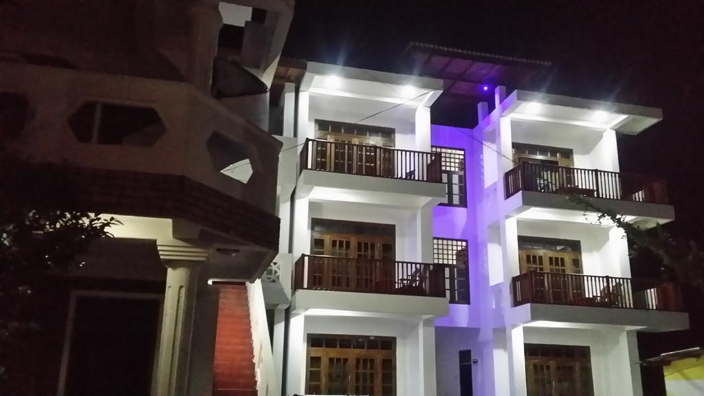 Shanika Beach Inn Tangalle Extérieur photo