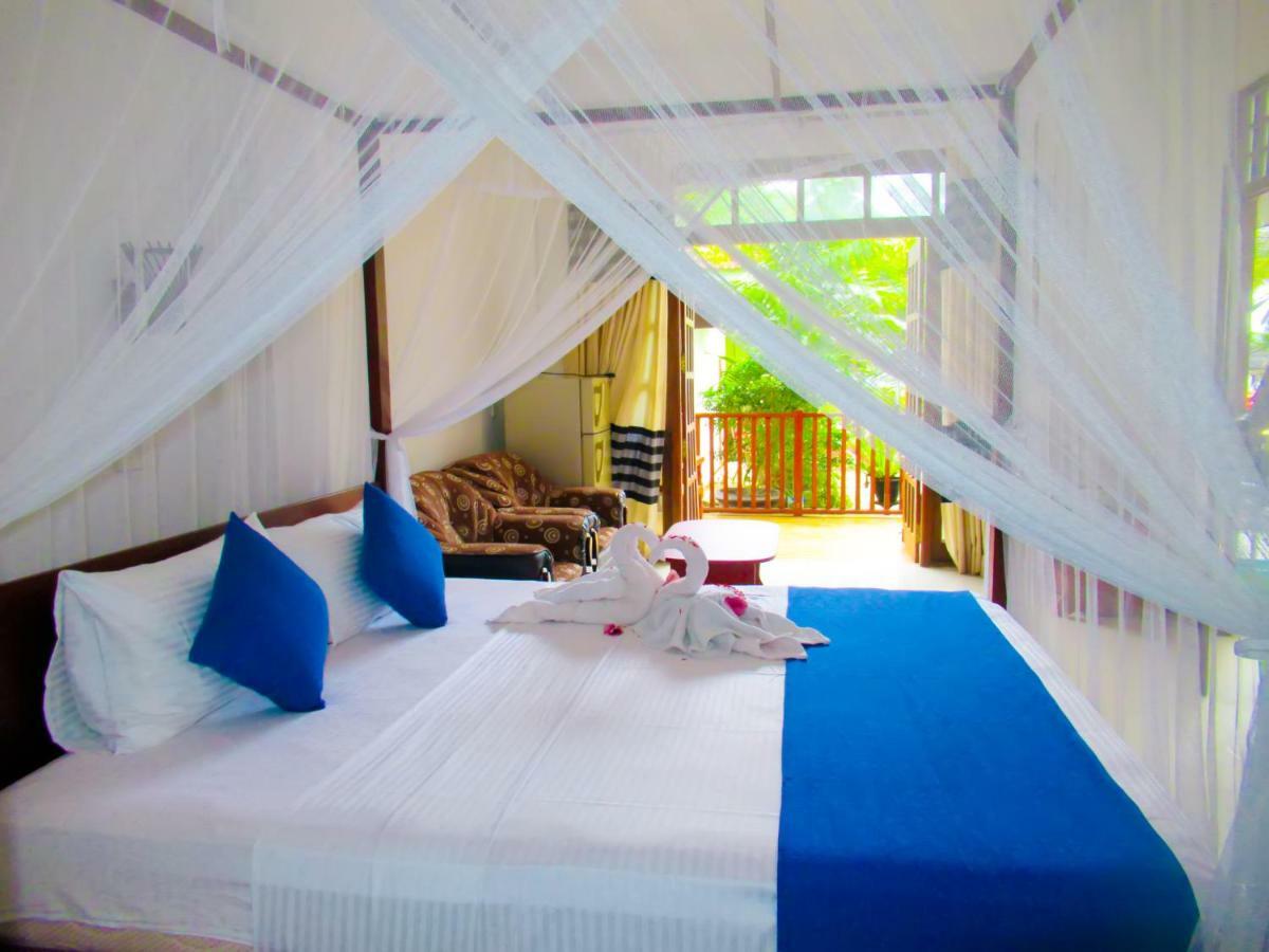 Shanika Beach Inn Tangalle Extérieur photo