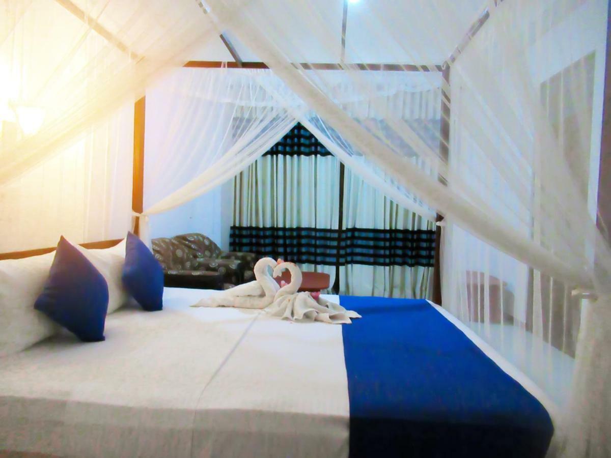 Shanika Beach Inn Tangalle Extérieur photo