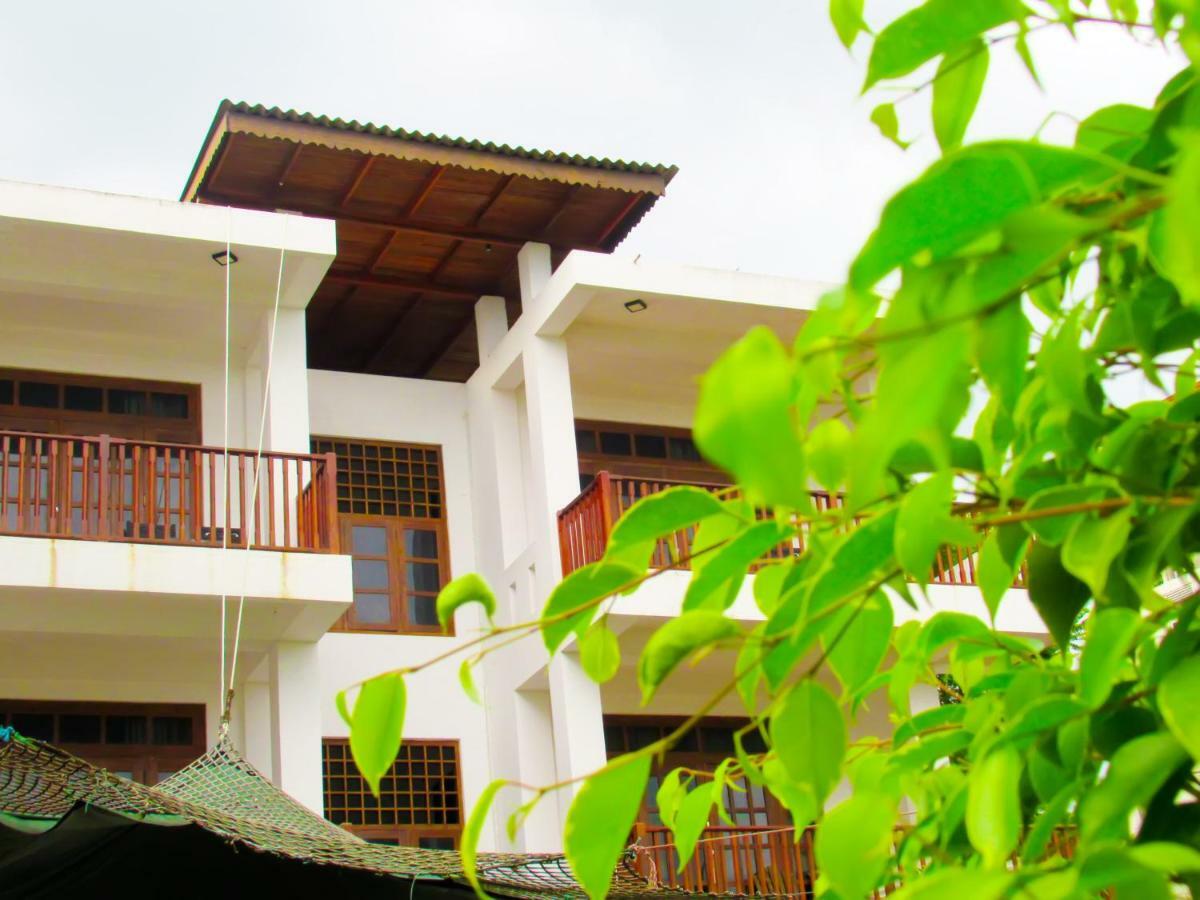 Shanika Beach Inn Tangalle Extérieur photo